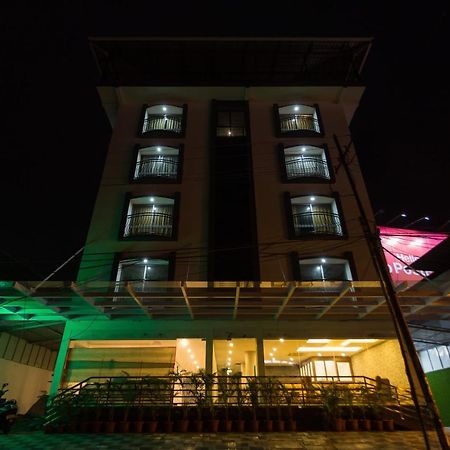 Hotel Garden Inn Kochi Extérieur photo