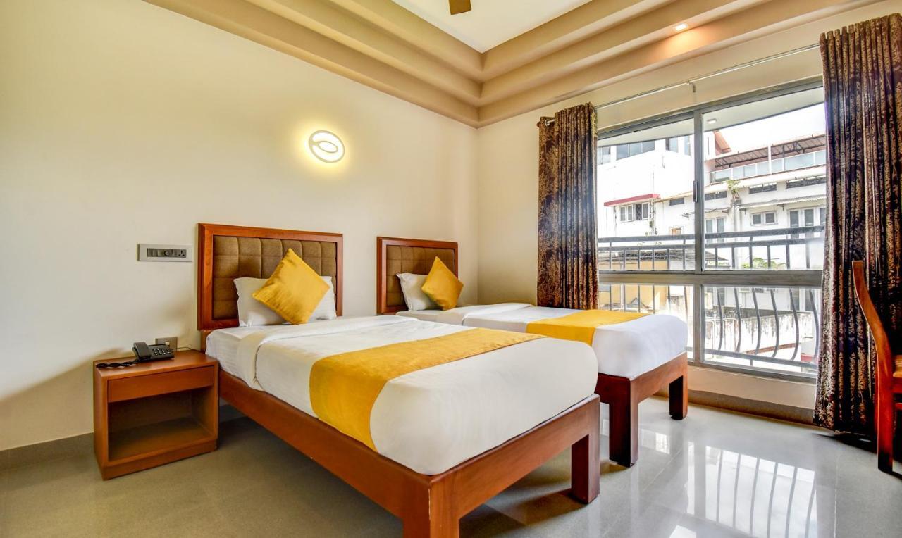 Hotel Garden Inn Kochi Extérieur photo