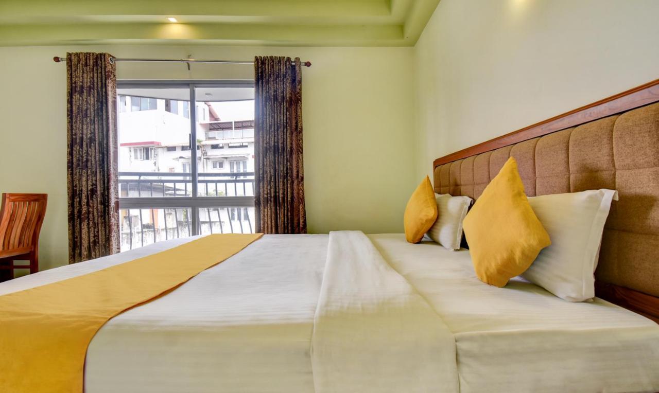 Hotel Garden Inn Kochi Extérieur photo